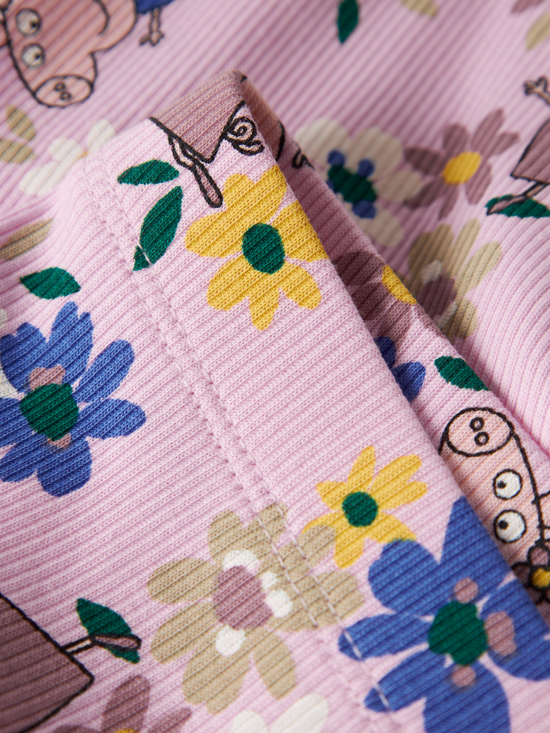 model_shot-front_full